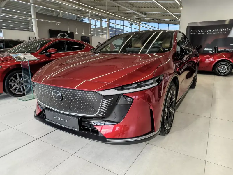 Mazda 6e Long Range skladem v AutoPalace Brno